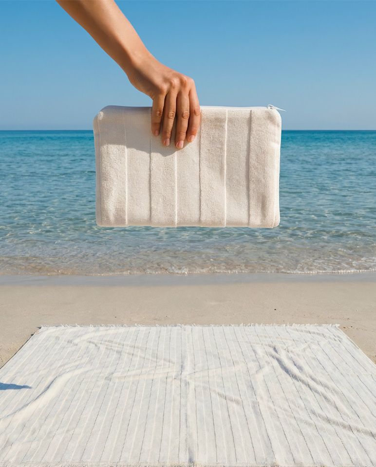 Pochette de plage rayée | Blanc Nacré
